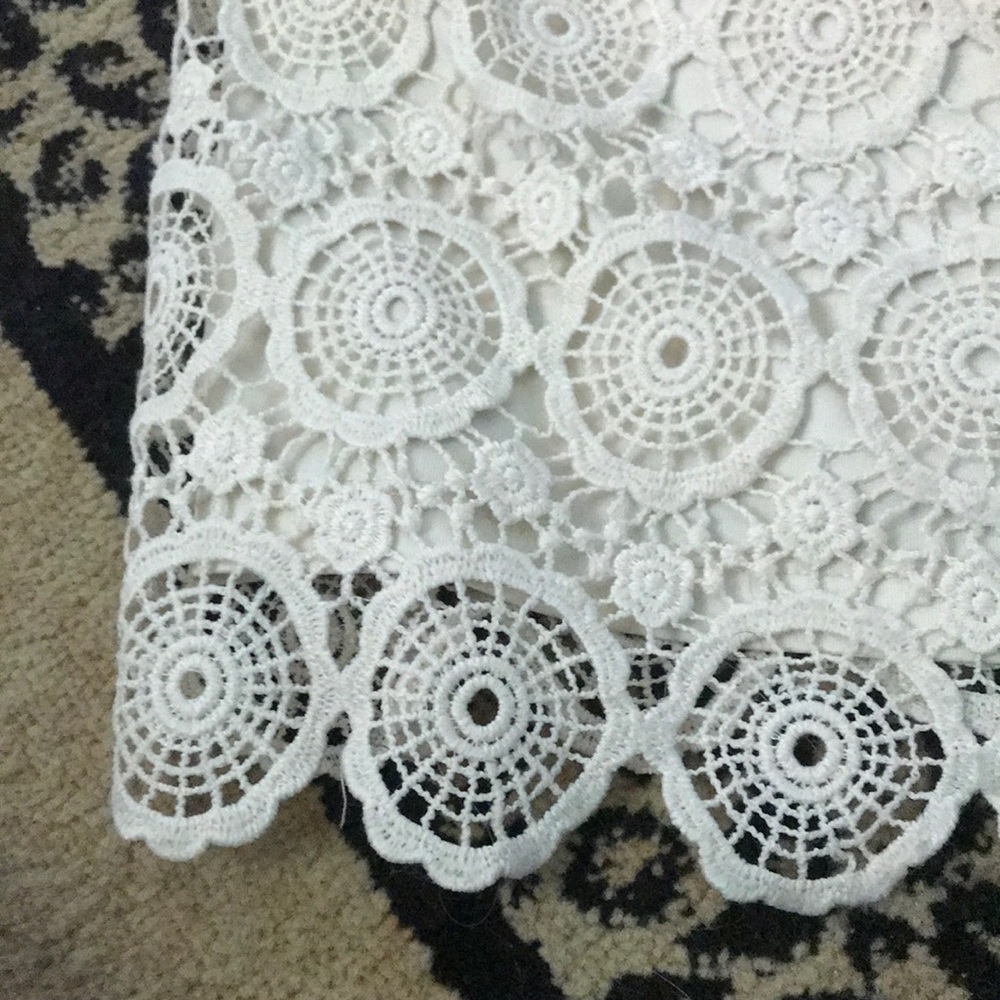 Shorts - Picture 3 of 4